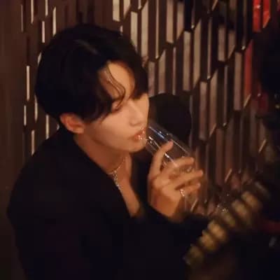 Jeonghan  thumbnail