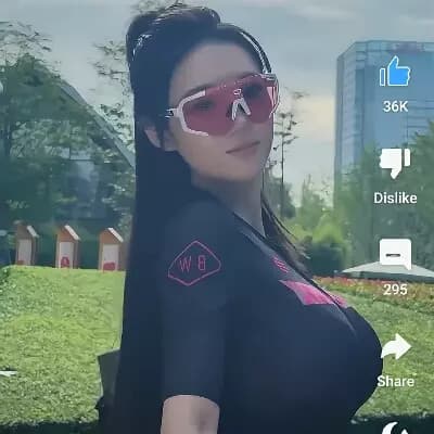 Li Mei: The Tech-Savvy Innovator thumbnail