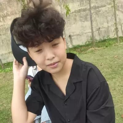Quỳnh Nguyễn  thumbnail