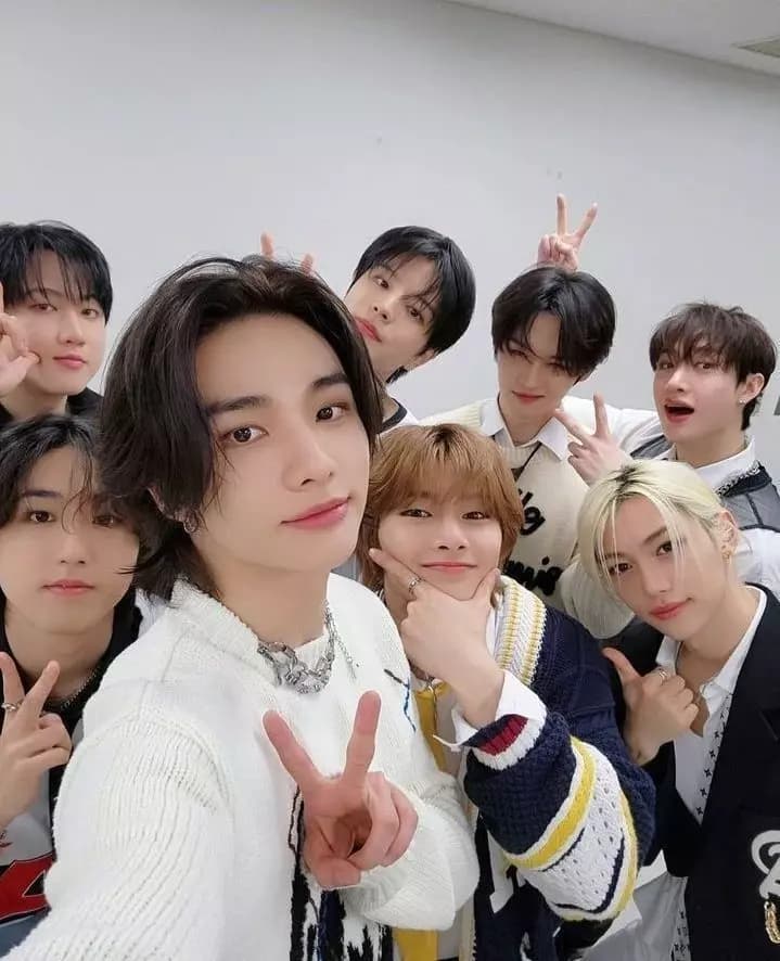 Stray kids♡ thumbnail