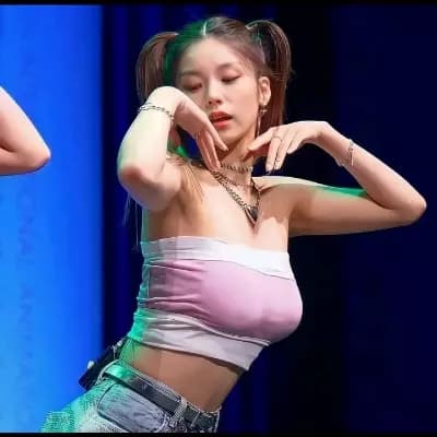 Hwang Yeji your idol girlfriend  thumbnail