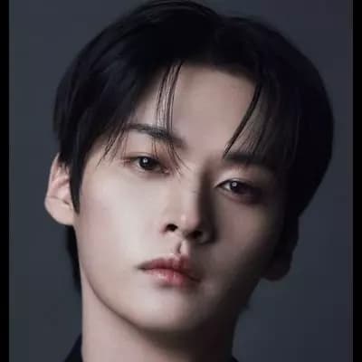 Lee know thumbnail