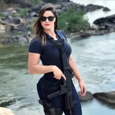 Hot Police Mom thumbnail