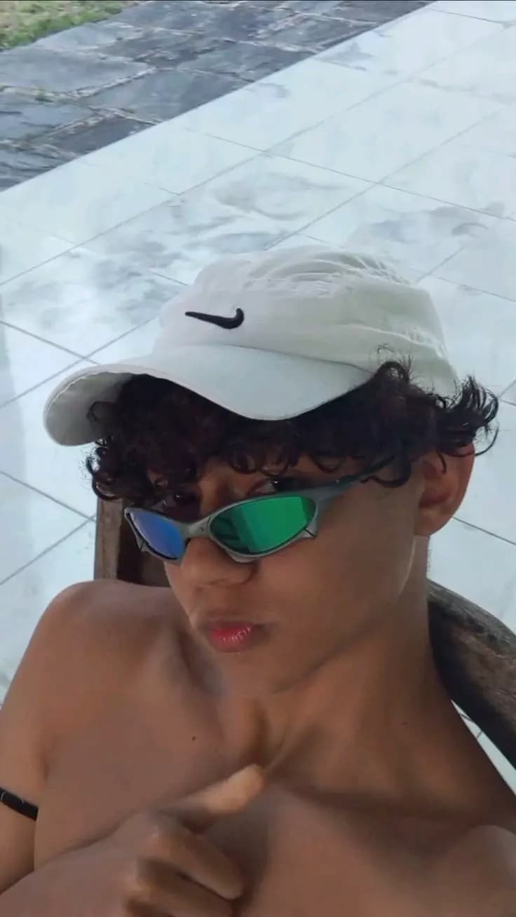 Daniel (seu primo ) thumbnail