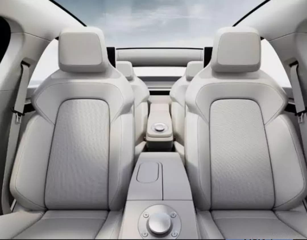 You , your friends are in a car together thumbnail