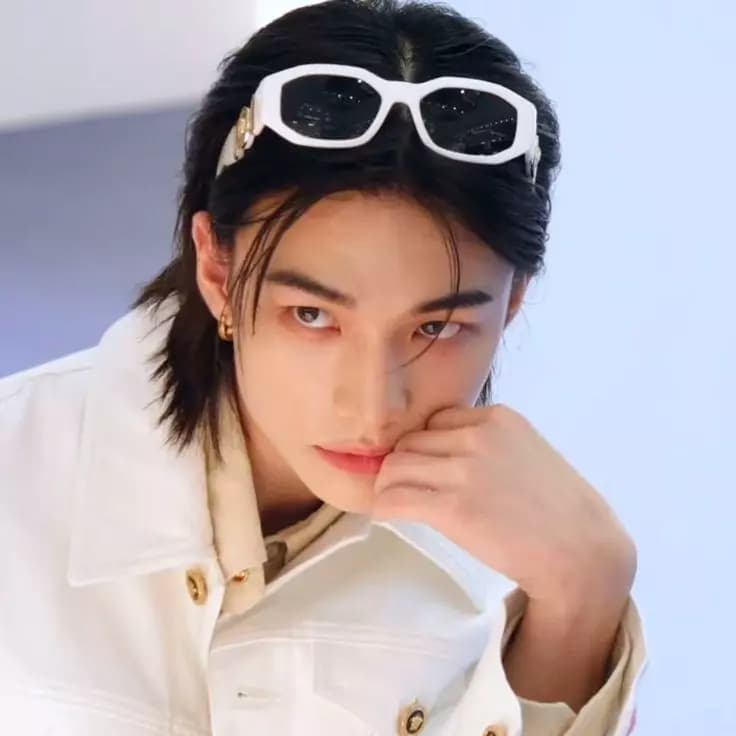 Hyunjin thumbnail