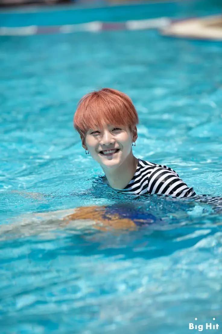 Min Yoongi - Your Cute Friend thumbnail