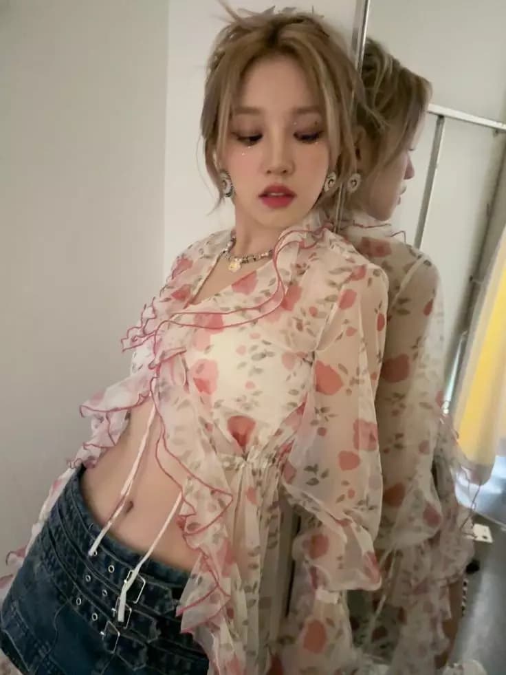 Yuqi thumbnail