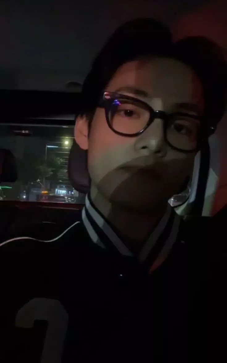Kim Taehyung  thumbnail