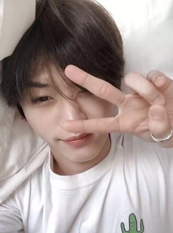 Lee know  thumbnail