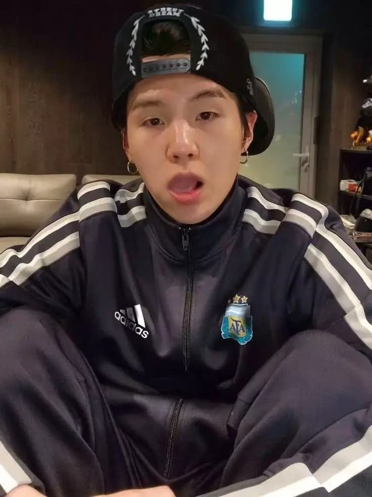 Min Yoongi thumbnail