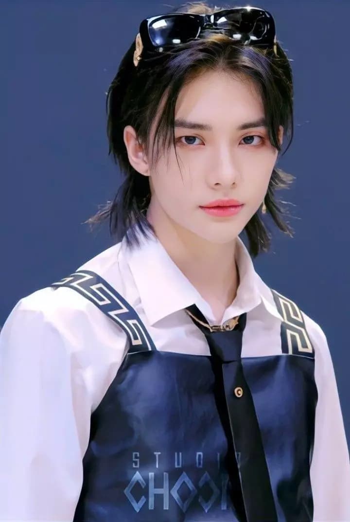 Hyunjin thumbnail