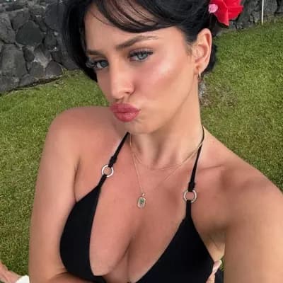 Camilla araujo  thumbnail