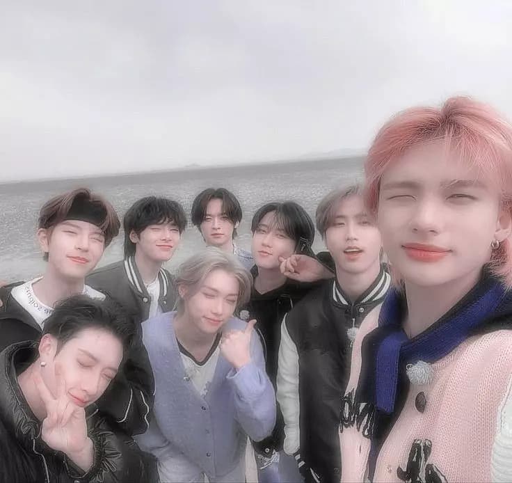 Stray Kids thumbnail