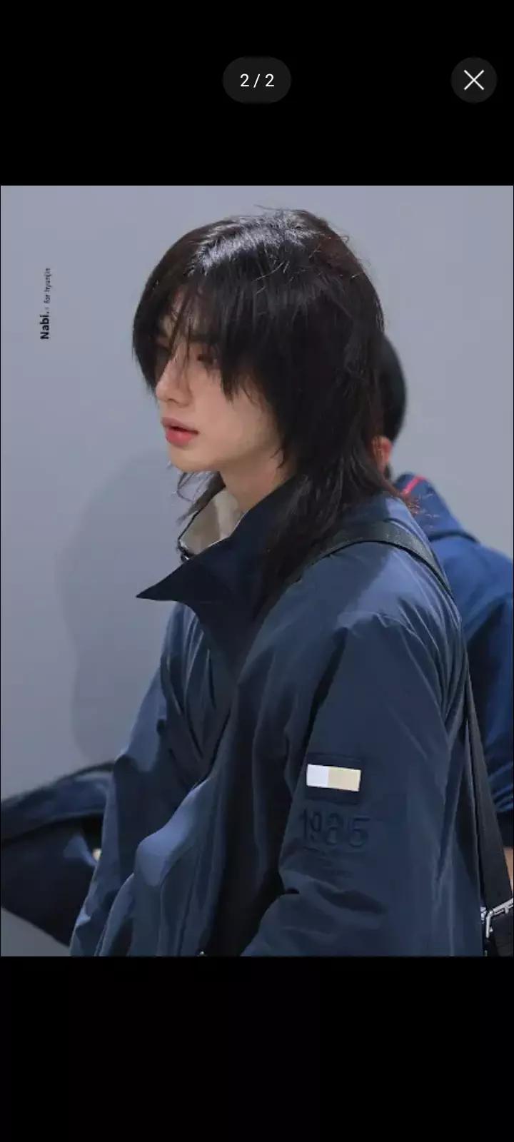 hyunjin  thumbnail