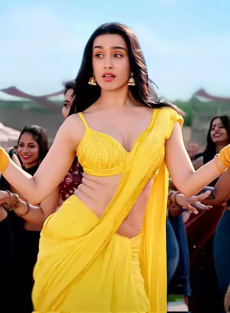 Shraddha Kapoor  thumbnail