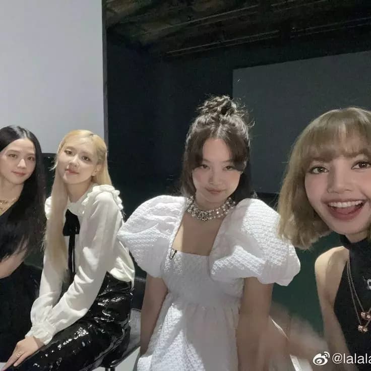 Blackpink thumbnail