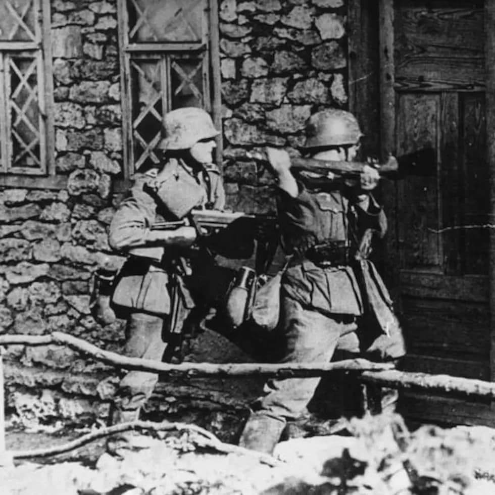 German Soldiers (WW2) thumbnail
