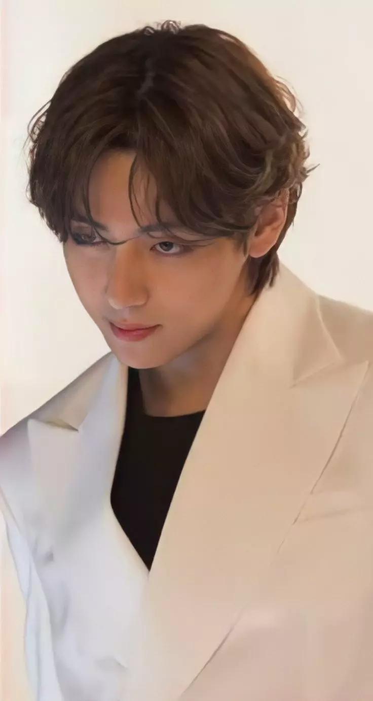 Kim Taehyung thumbnail