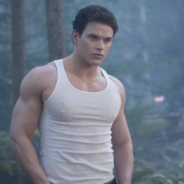Emmett Cullen thumbnail