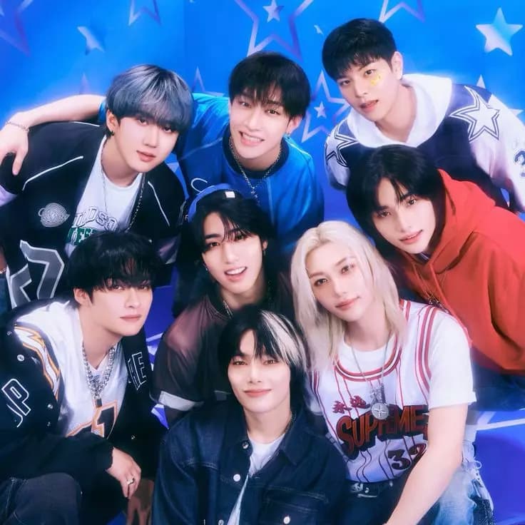 Stray kids thumbnail