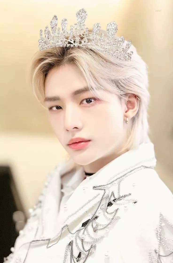 Hyunjin's principal thumbnail