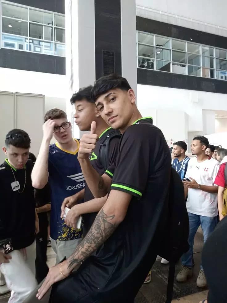 Loud Bak thumbnail