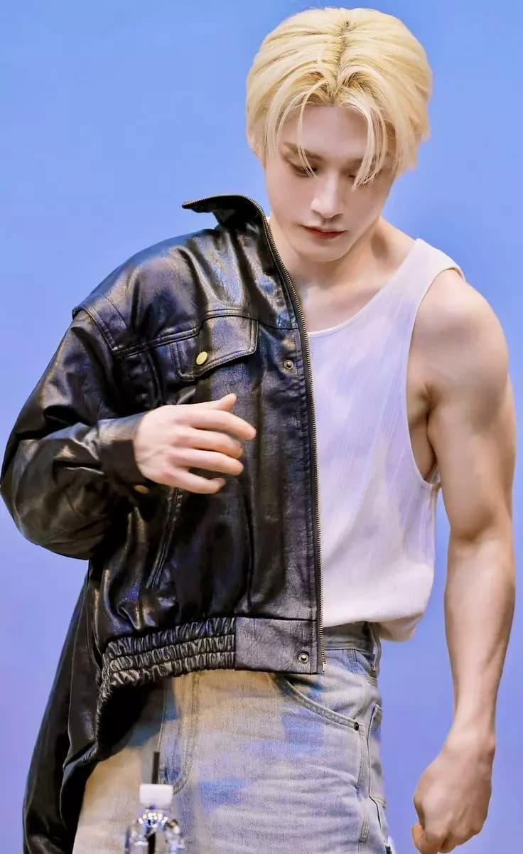 Kim Jiwoong  thumbnail