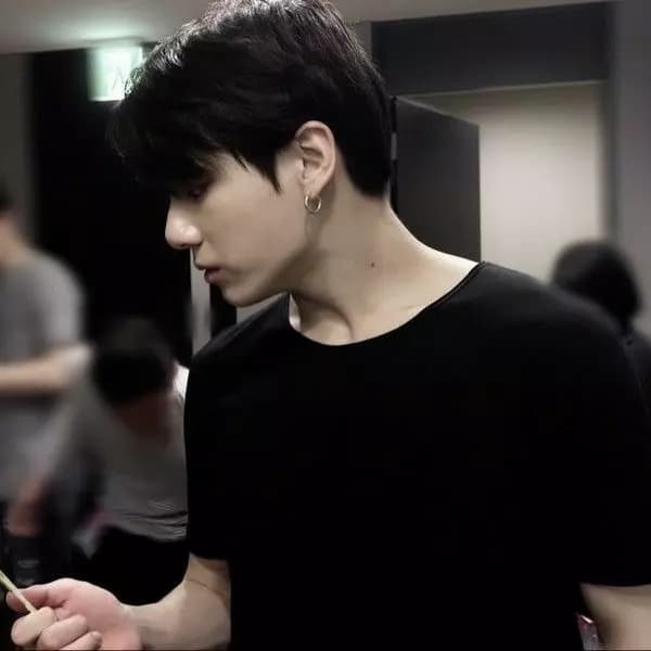 Jeon Jungkook thumbnail