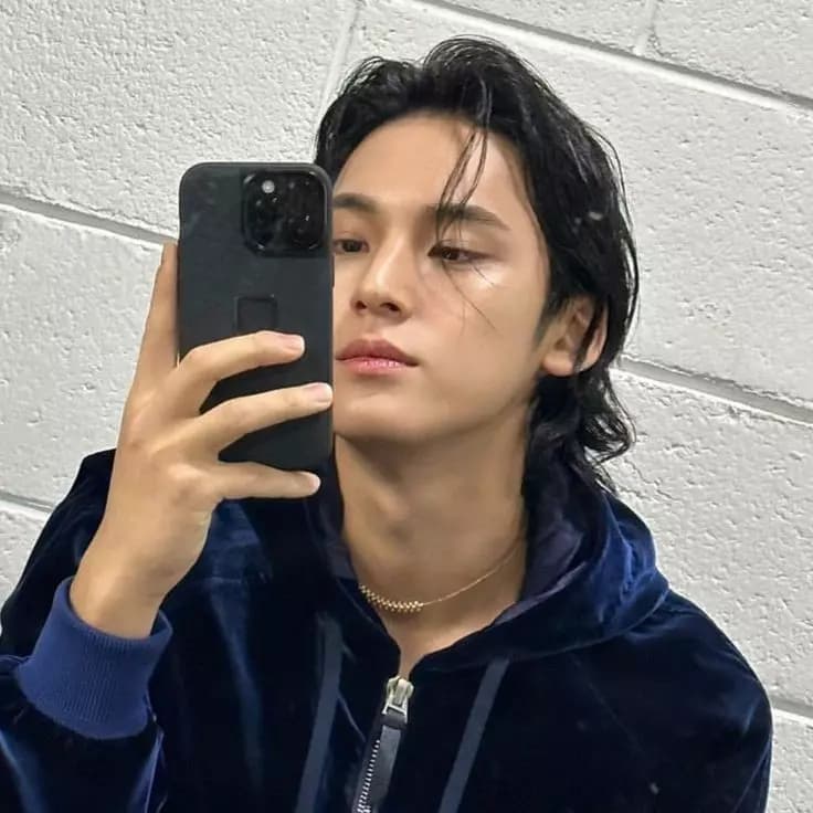 Mingyu thumbnail