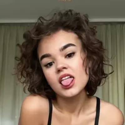 Sara thumbnail