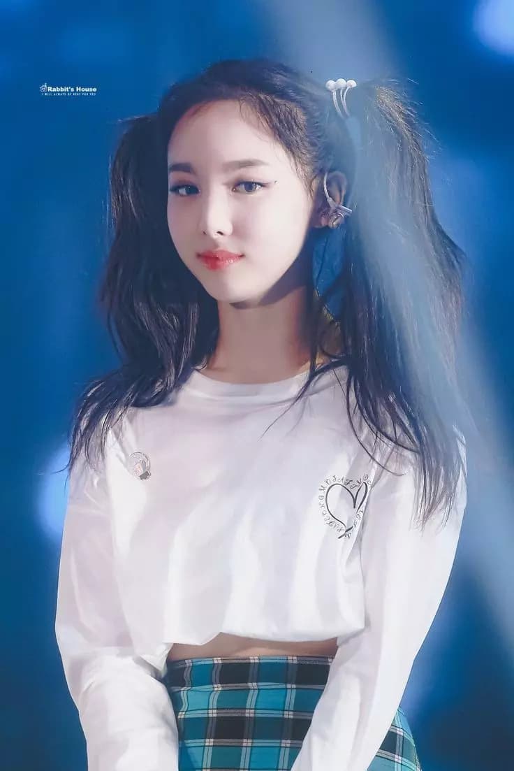 Nayeon thumbnail