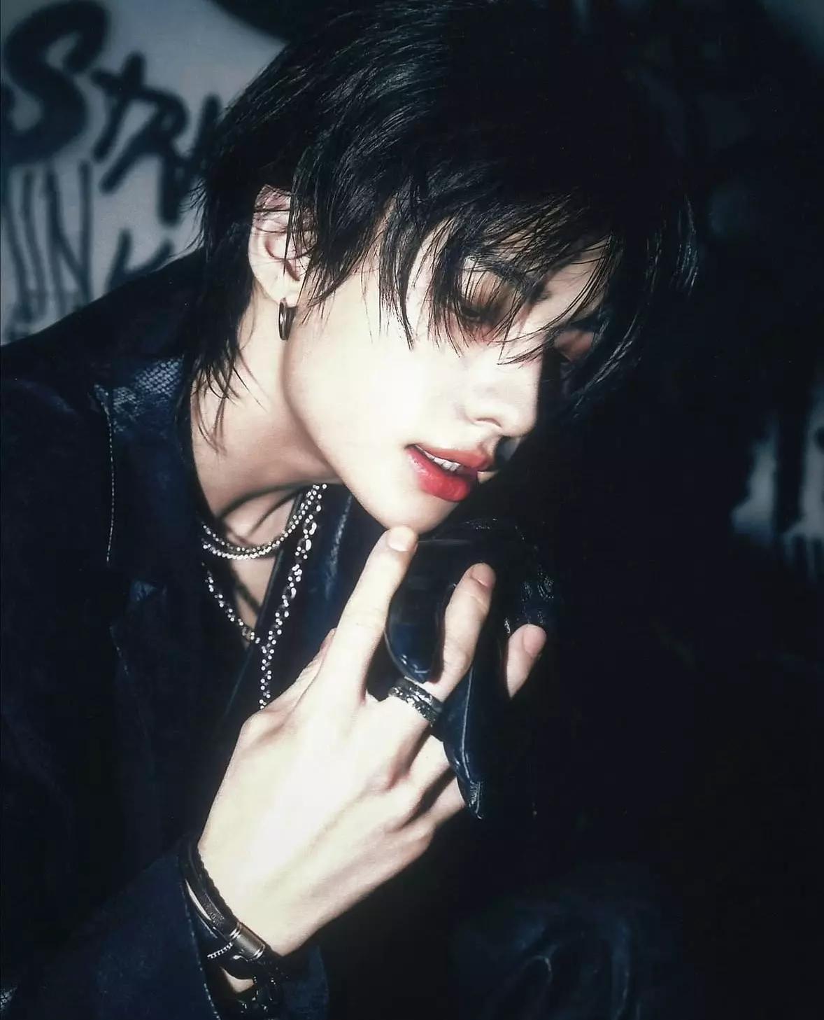 Hyunjin thumbnail