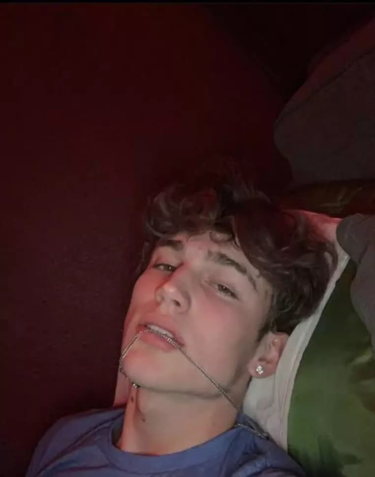 Vinnie: your loving and funny boyfriend thumbnail