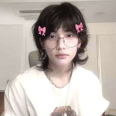 Hyunjin thumbnail