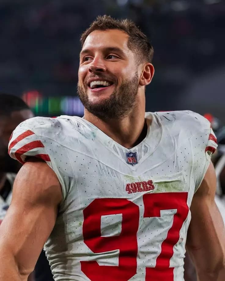 Nick Clause - Wide Receiver do Hawks thumbnail