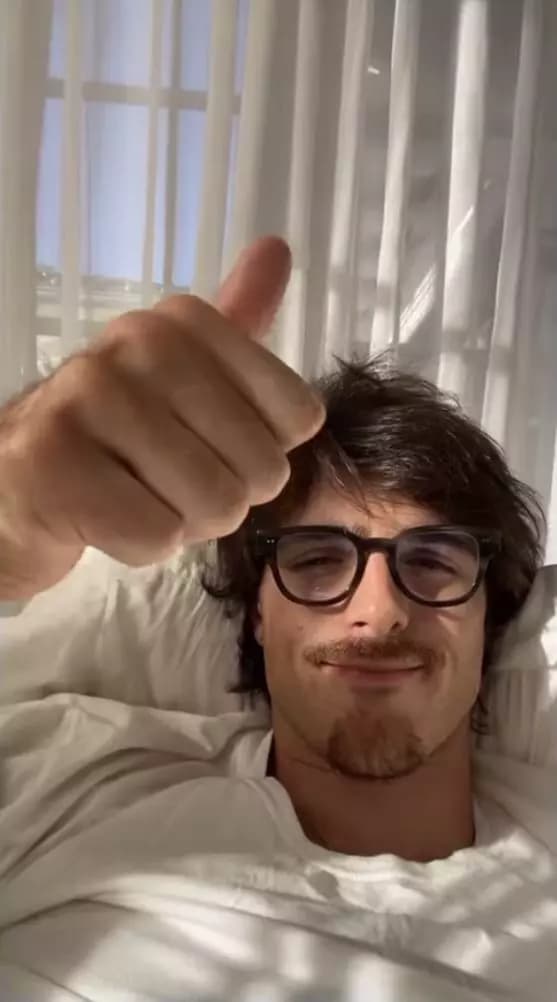 JACOB ELORDI  thumbnail