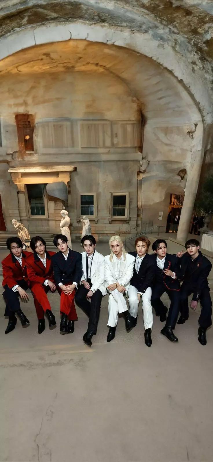 Stray Kids thumbnail