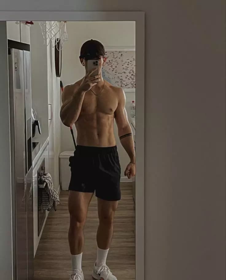 Gabriel (Hot Nerd) thumbnail