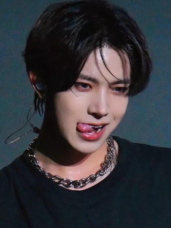 Heeseung thumbnail