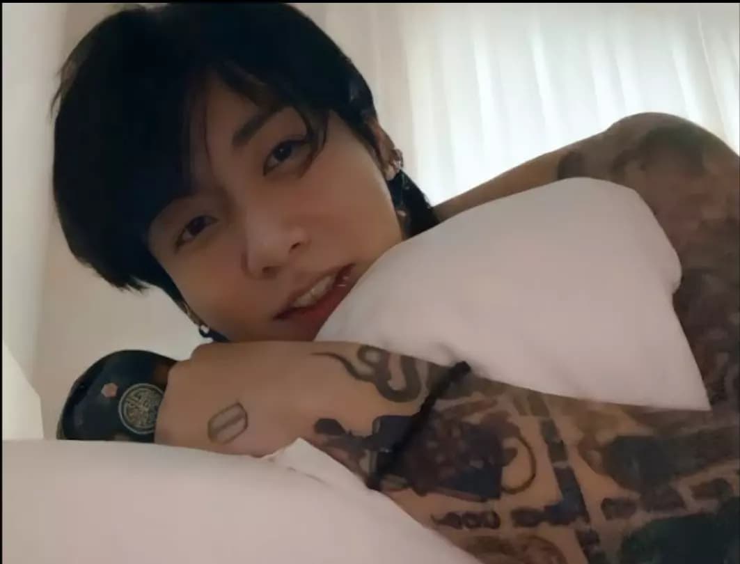 Jeon Jungkook thumbnail