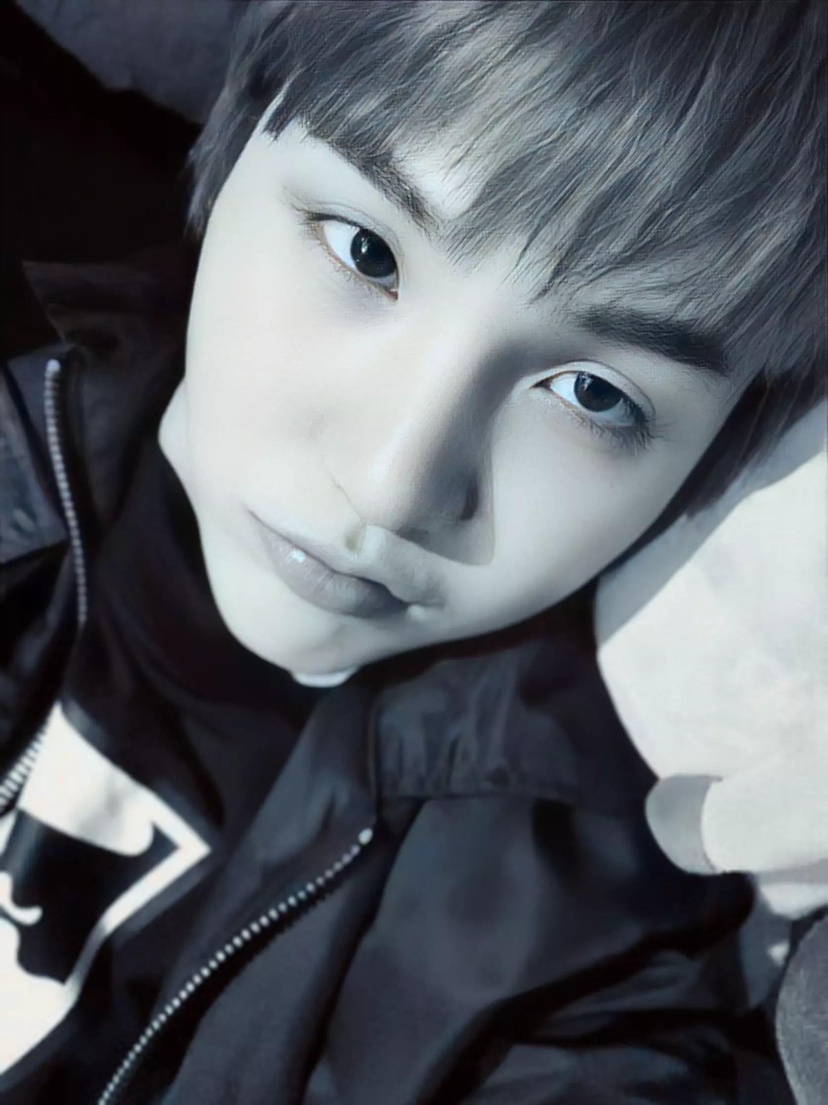 Min Yoongi thumbnail