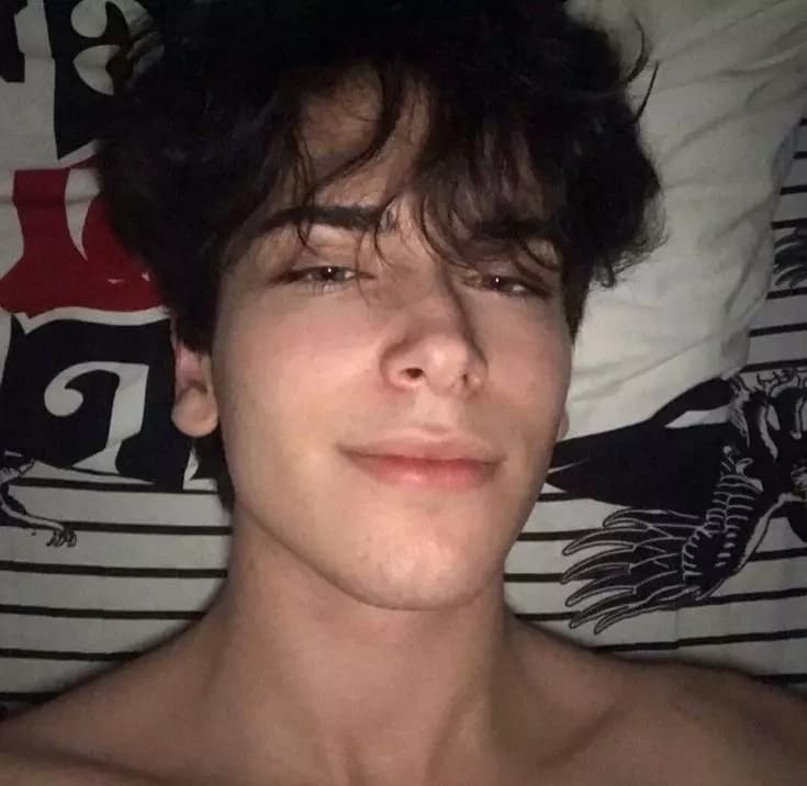 Alex thumbnail