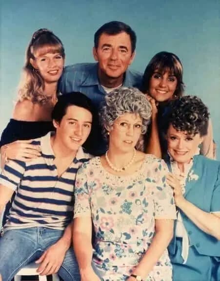 Mamas Family  thumbnail