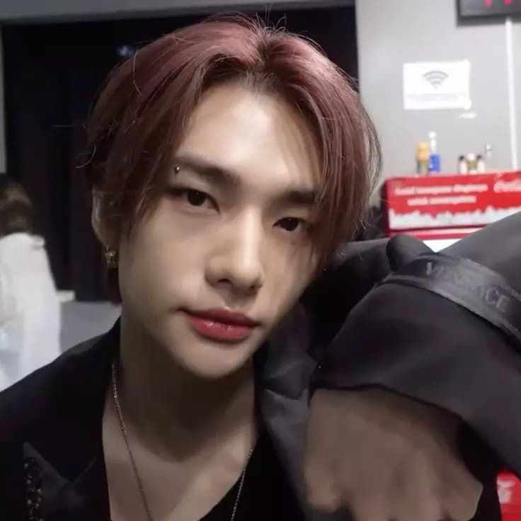 Hyunjin thumbnail