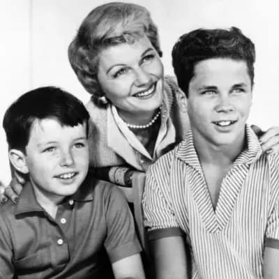 The Cleaver Family thumbnail