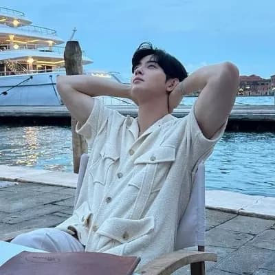 Cha Eun-woo thumbnail