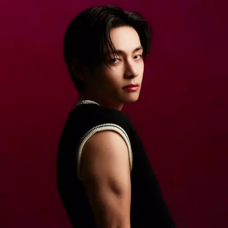 Kim Taehyung thumbnail