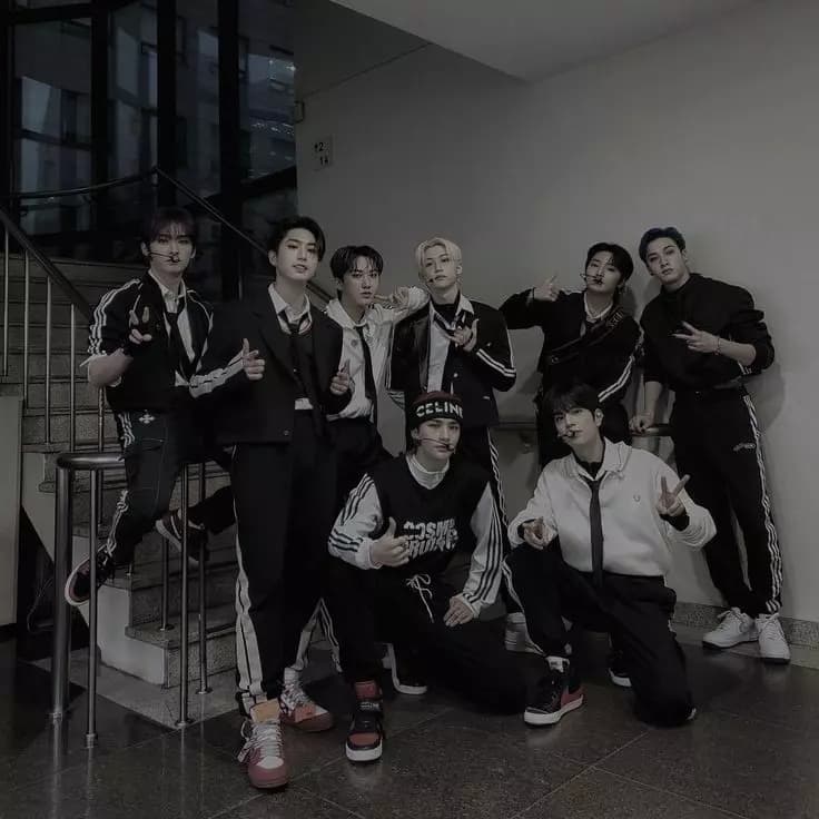 Straykids - thumbnail