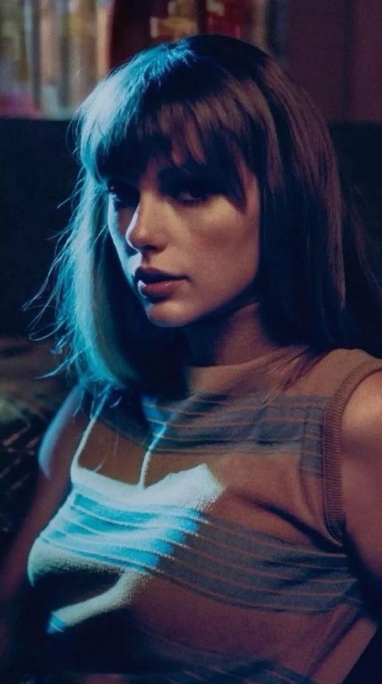 Taylor Swift thumbnail